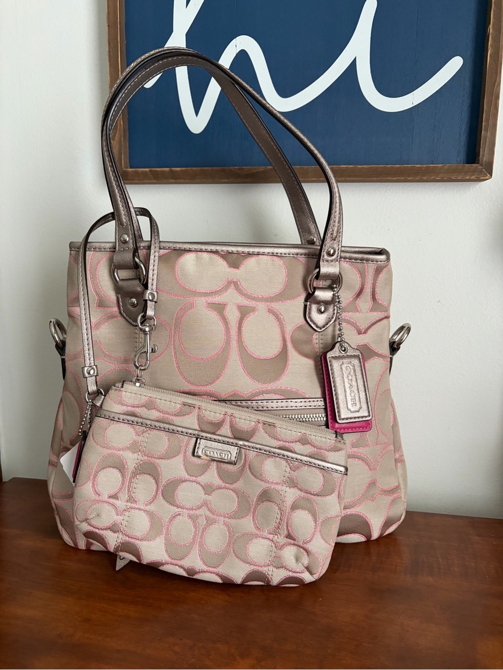Coach Signature Pink & Metallic Silver Convertible Bag w/Matching Wristlet *READ